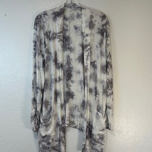Torrid size 2X super soft Tie-Dye Open Front Cardigan gray white long sweater